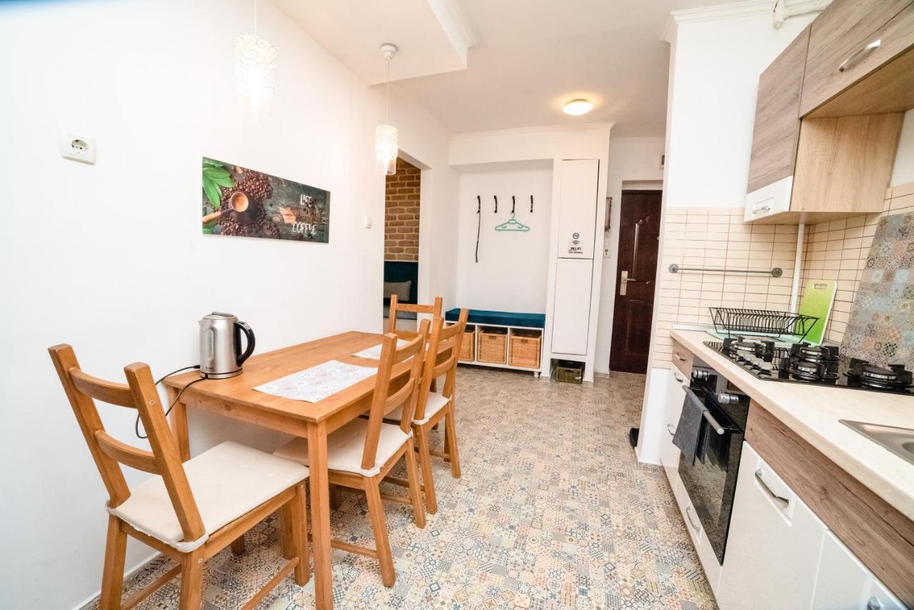 Blue Apartment Timisoara Ngoại thất bức ảnh